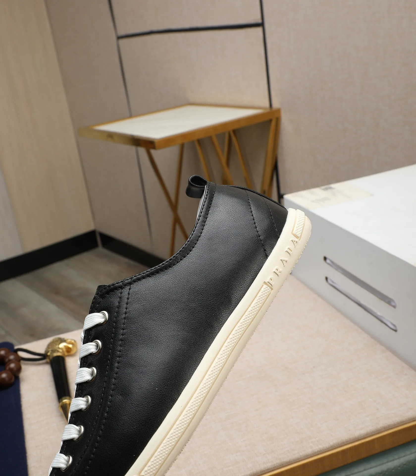 Men's men's shoes💰440🌹🌹[PRADA—Prada] 2024 latest model🙈original replica! 👟👟👟The uppers are made of top-notch workmanship from Italy🇮🇹Imported calfskin❗️Genuine leather lining@Suitable for travel, the original version has an enlarged engraved sole, making it suitable for all kinds of travel, showing low-key luxury. Let quality speak for itself. Color: Size: 38-44
